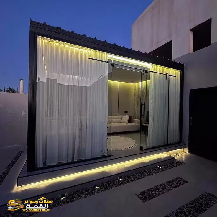 صورة من المعرض